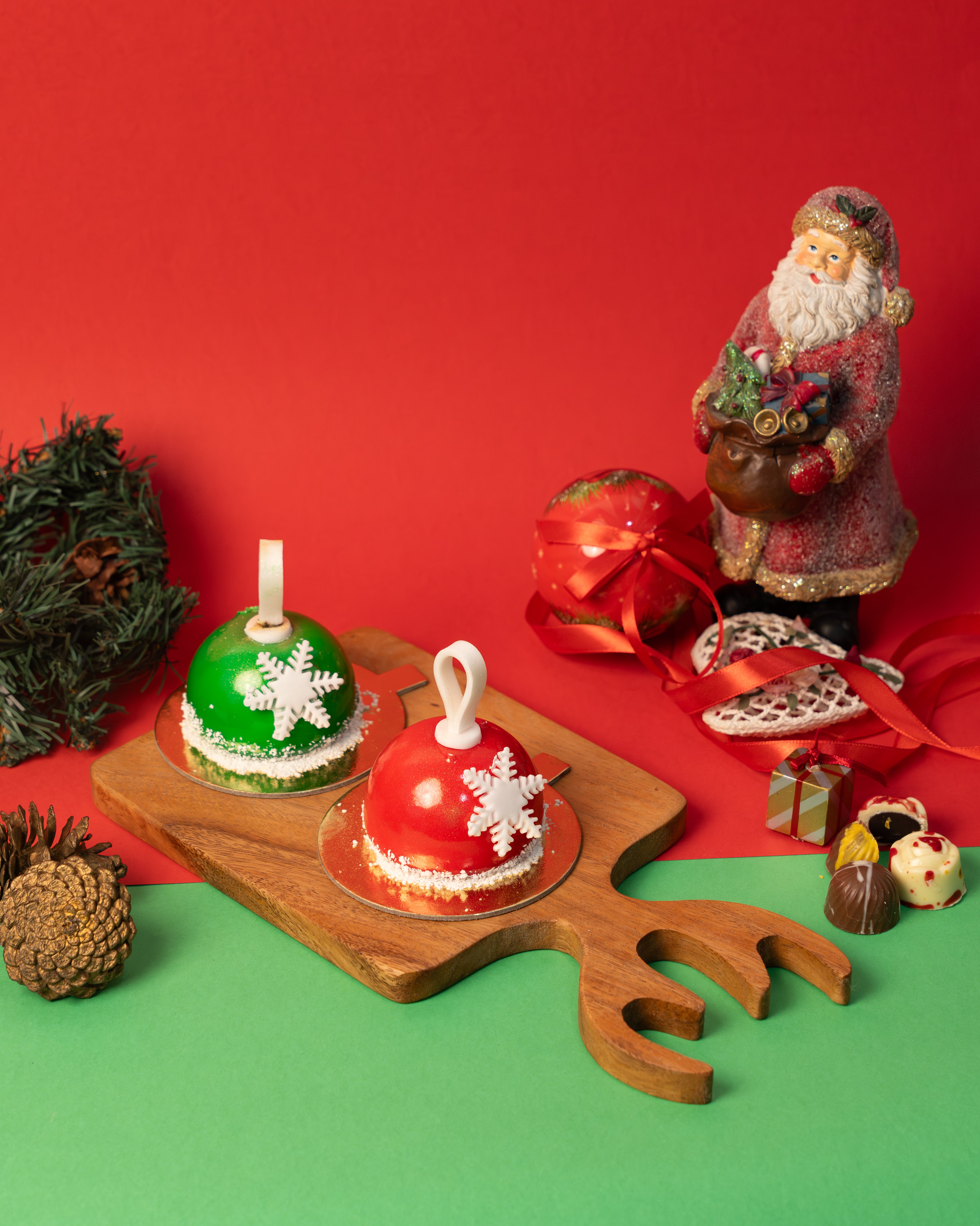 Christmas Pettit gateaux (2 pcs)