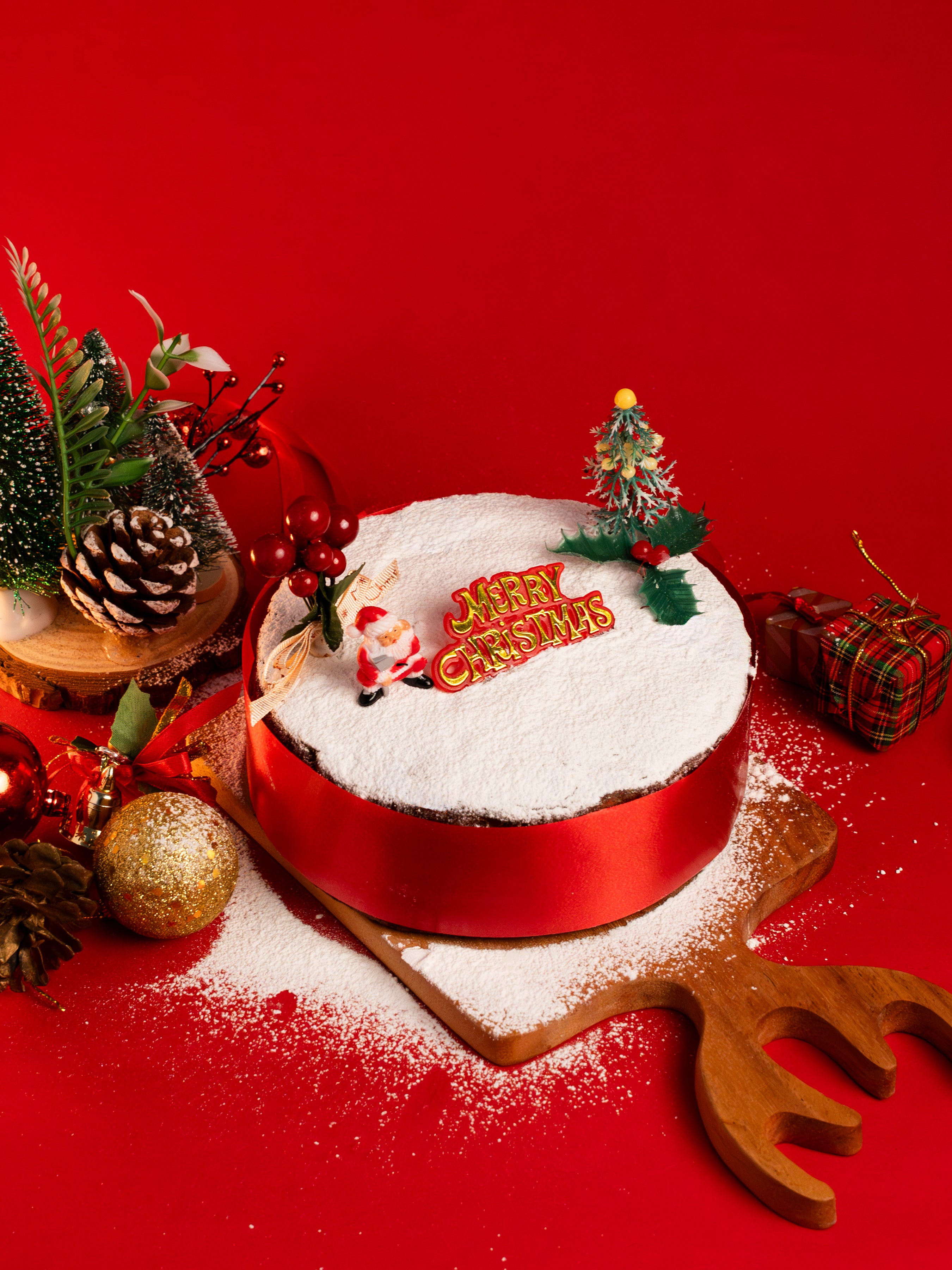 Christmas Snow-Top Plum Cake